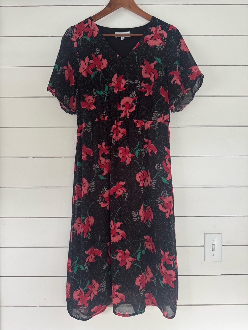 Piper & Scoot gladiola floral print dress. Size: Medium.